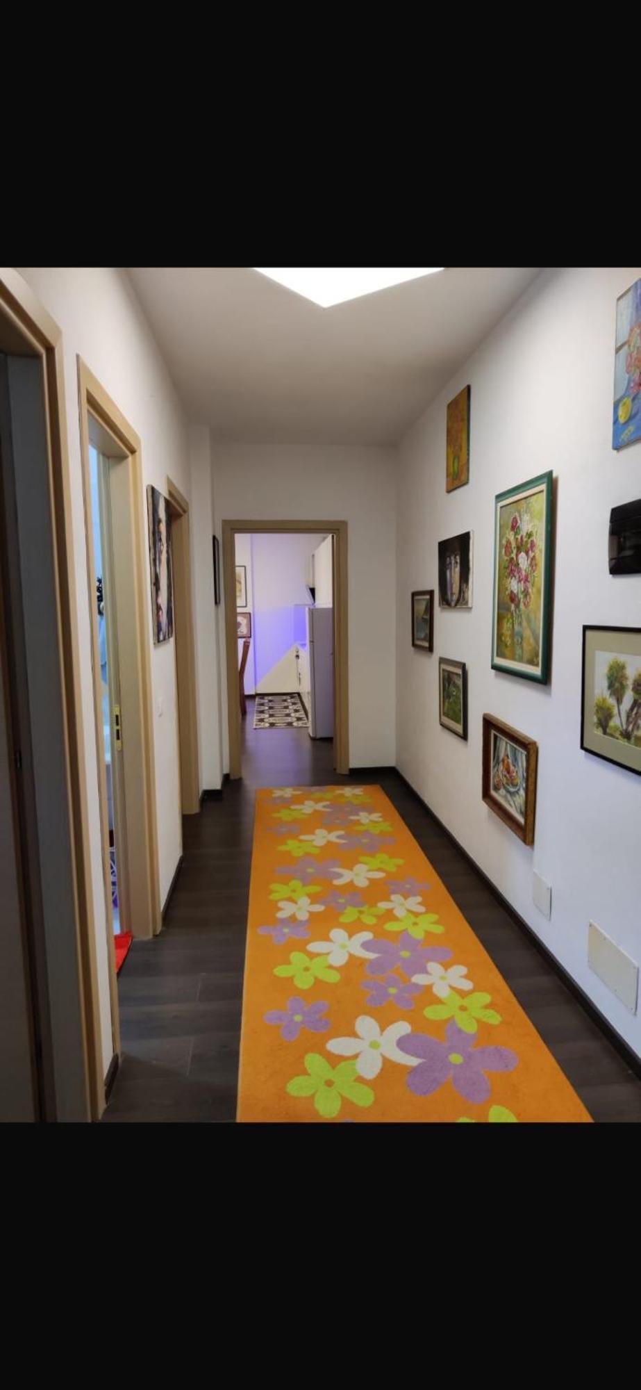 Apartment Apartment *