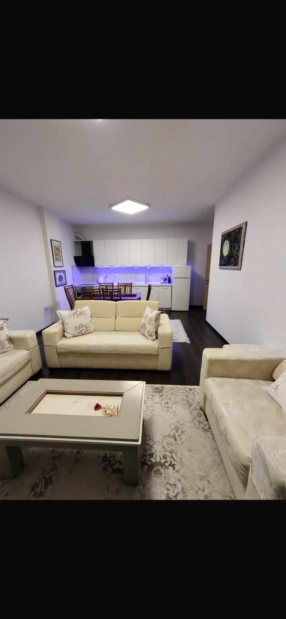 Apartment Apartment Apartment *